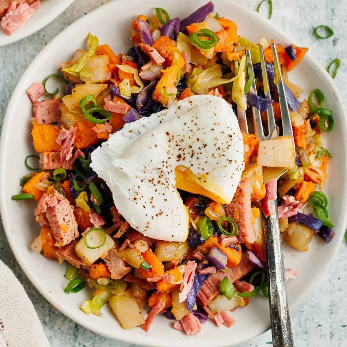 Corned Beef Hash With Poached Eggs Corned Beef Hash With Poached Eggs