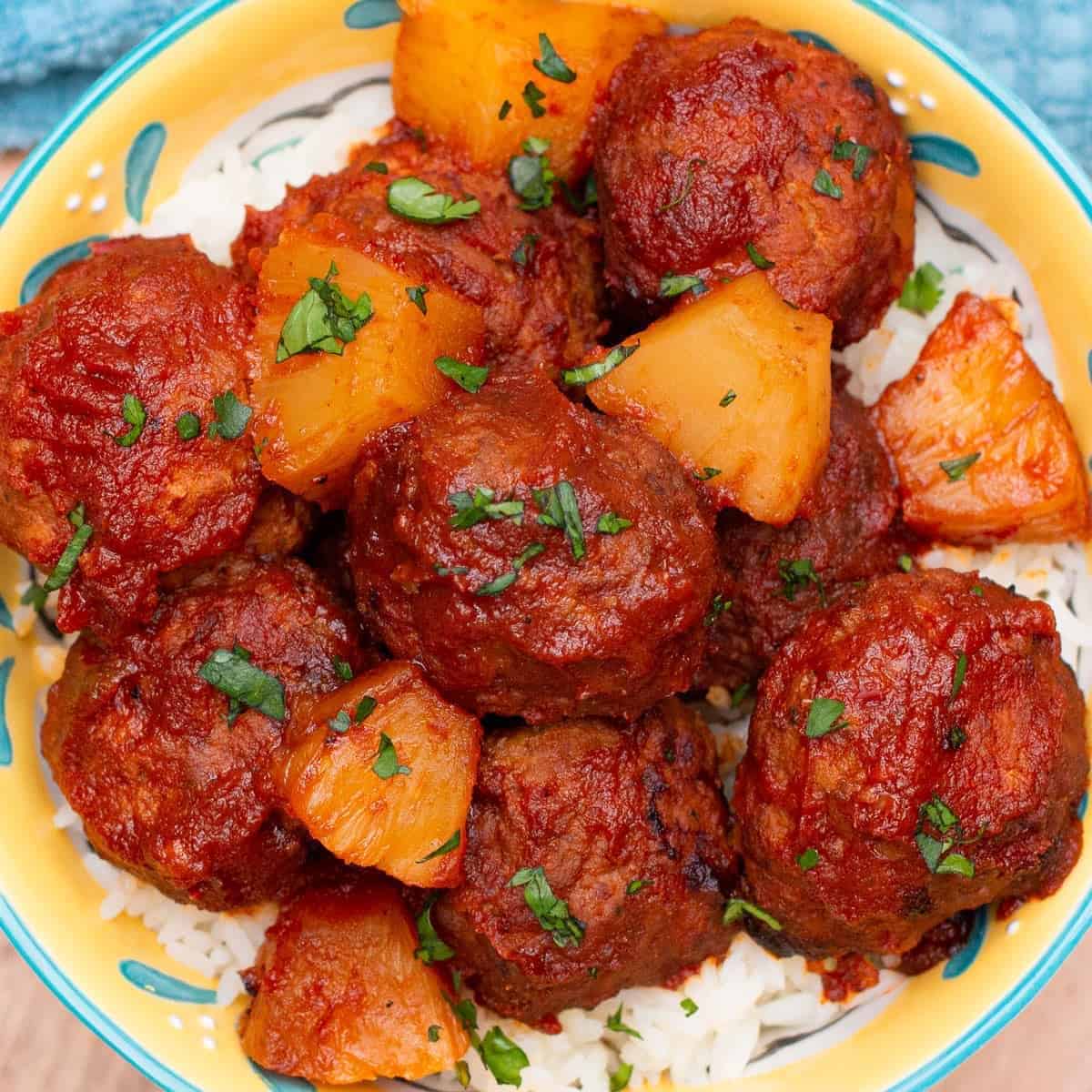 Easy Slow Cooker Hawaiian Meatballs