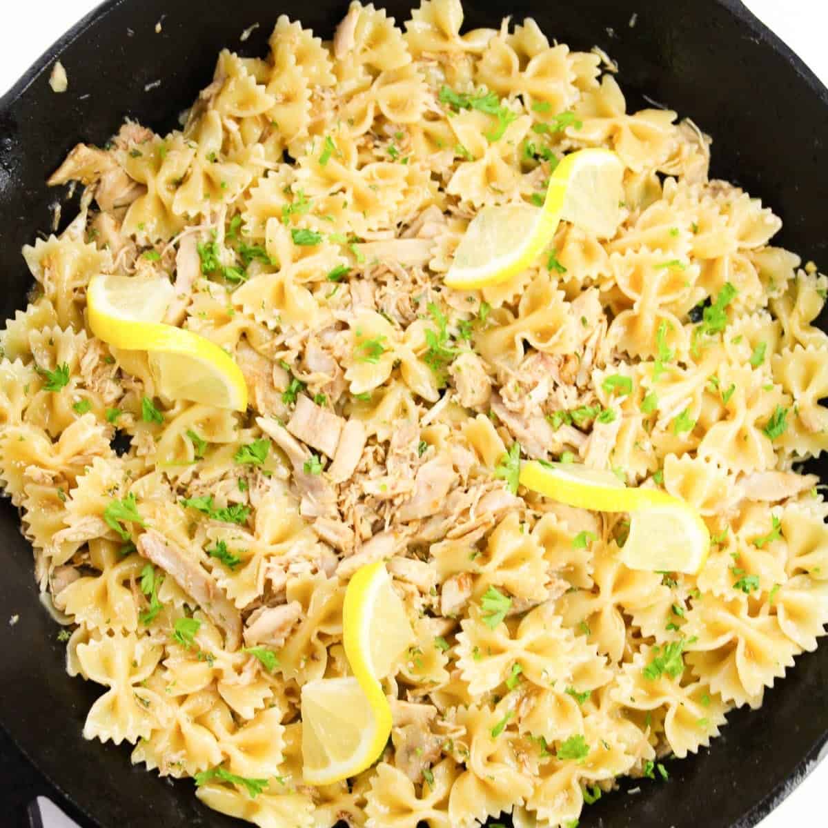 30 Minute Garlic Chicken Pasta 30 Minute Garlic Chicken Pasta