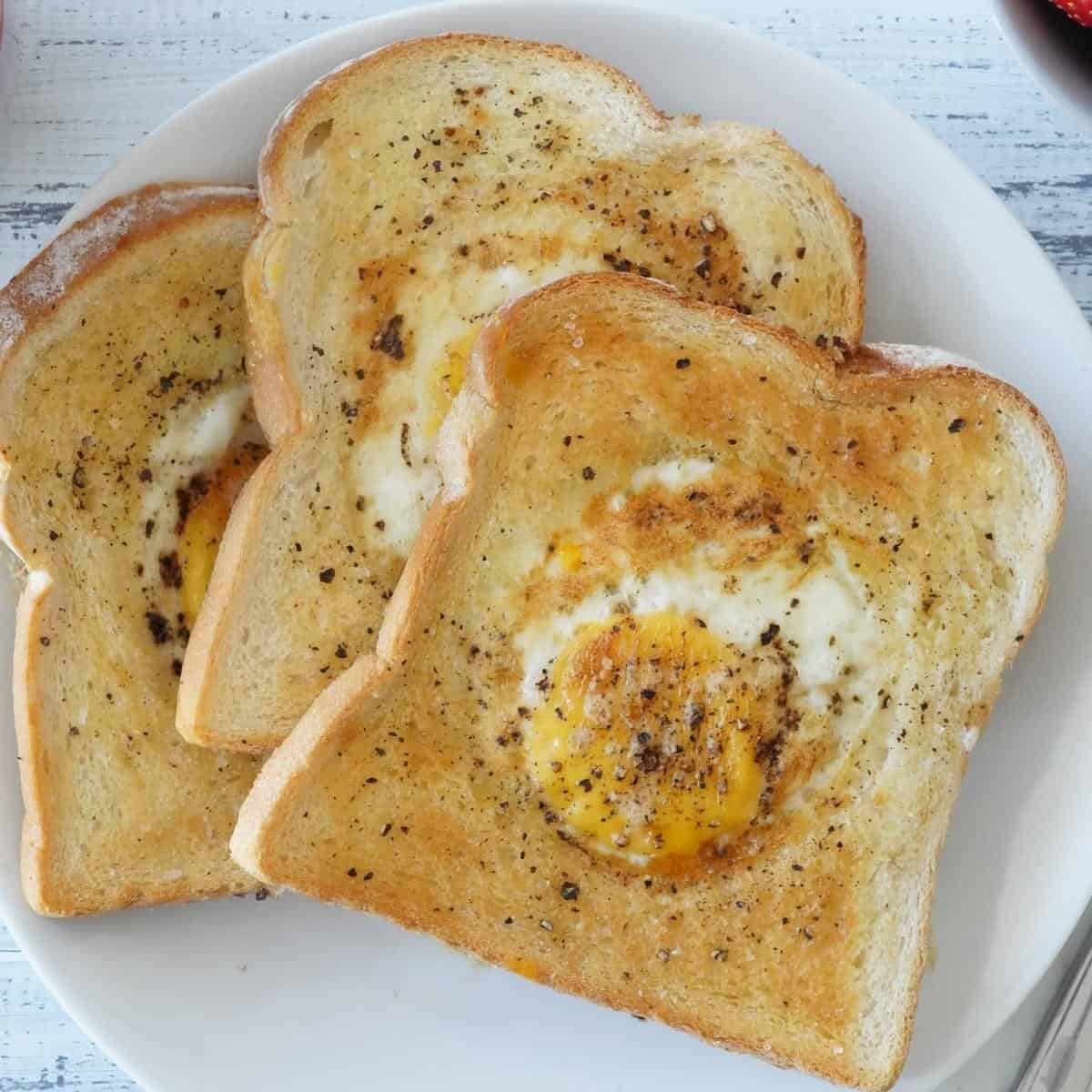 Air Fryer Egg In A Hole