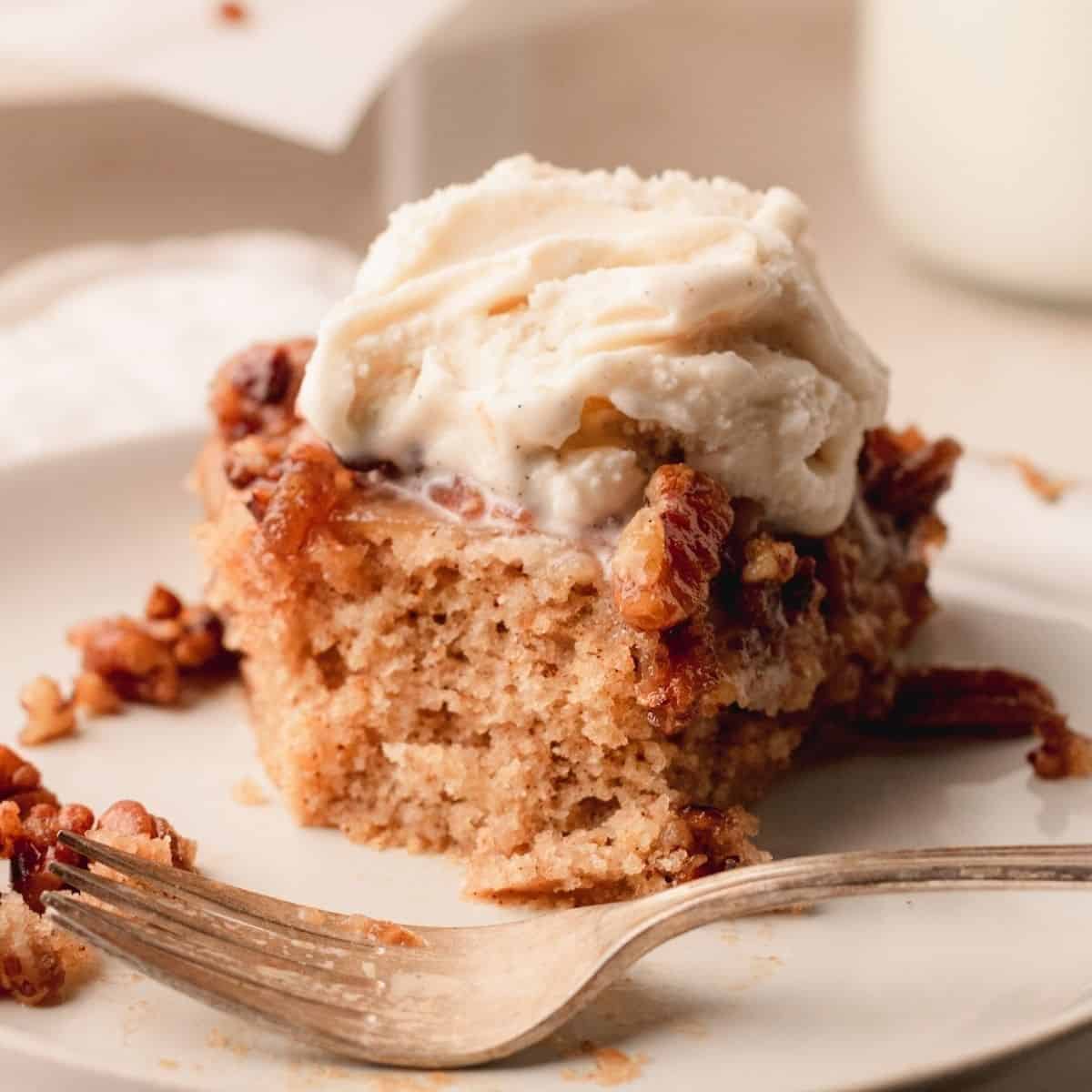 Caramel Pecan Apple Spice Upside Down Cake