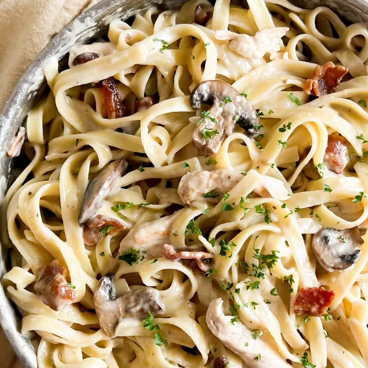 Creamy Bacon And Mushroom Pasta