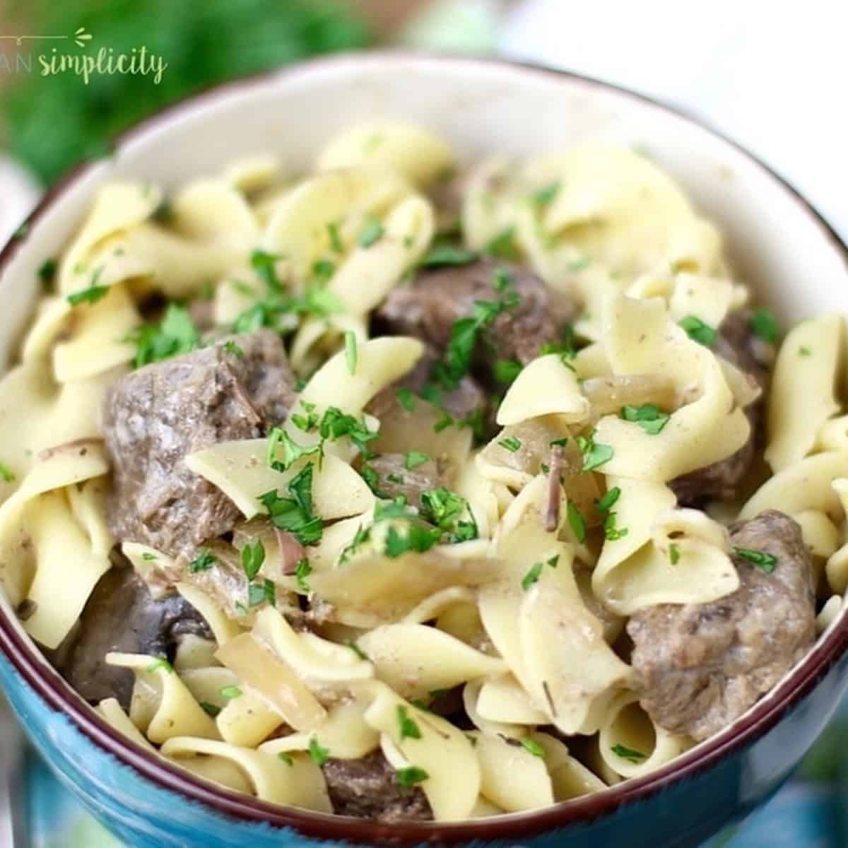 Easy Crockpot Beef Stroganoff