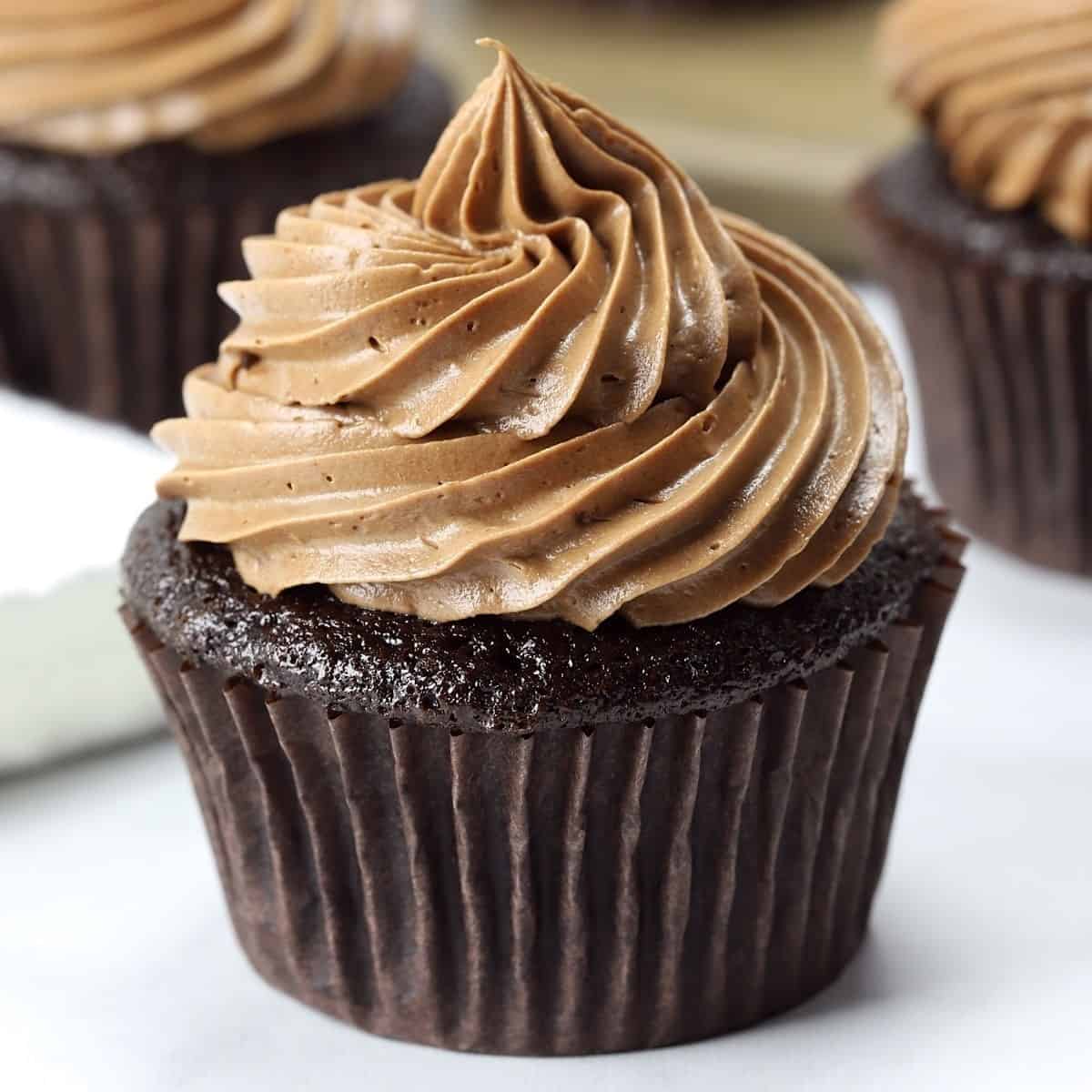 Easy Homemade Chocolate Cupcakes