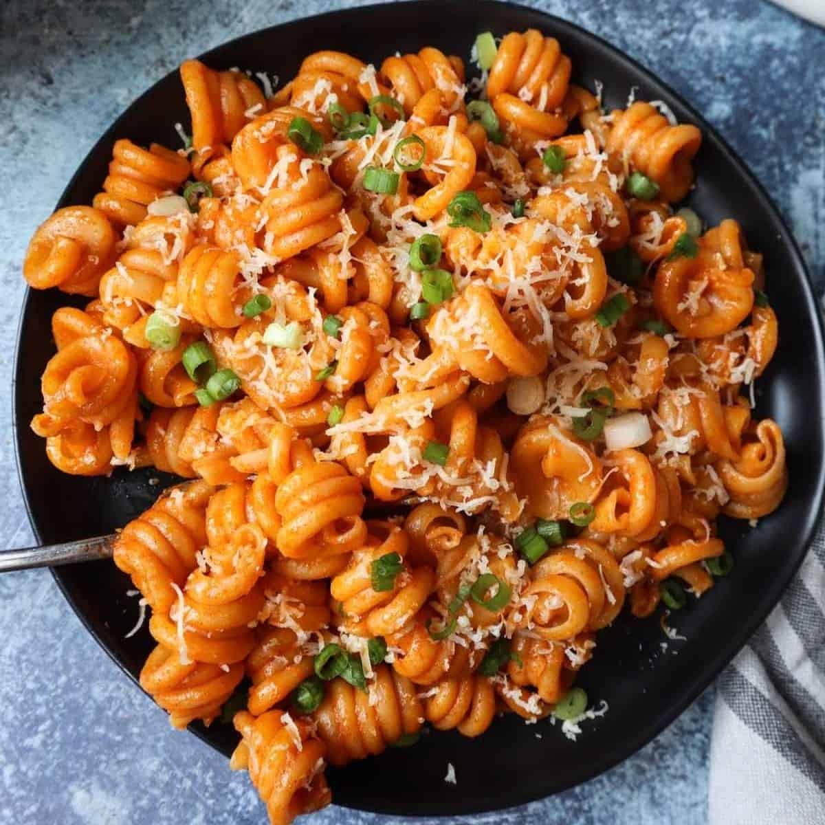 Easy One Pot Gochujang Pasta Easy One Pot Gochujang Pasta