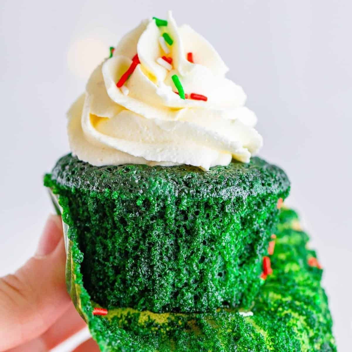 Homemade Green Velvet Cupcakes Recipe