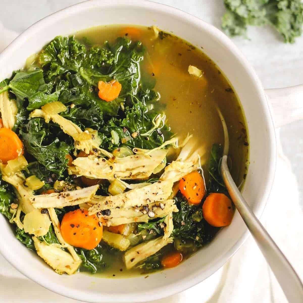 One Pot Chicken Kale Soup