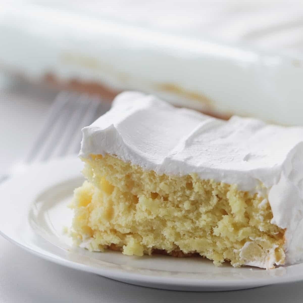 Low Calorie Greek Yogurt Cake