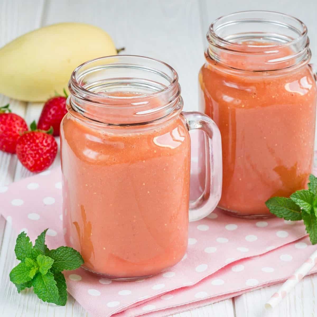 Strawberry Mango And Almond Smoothie Strawberry Mango And Almond Smoothie