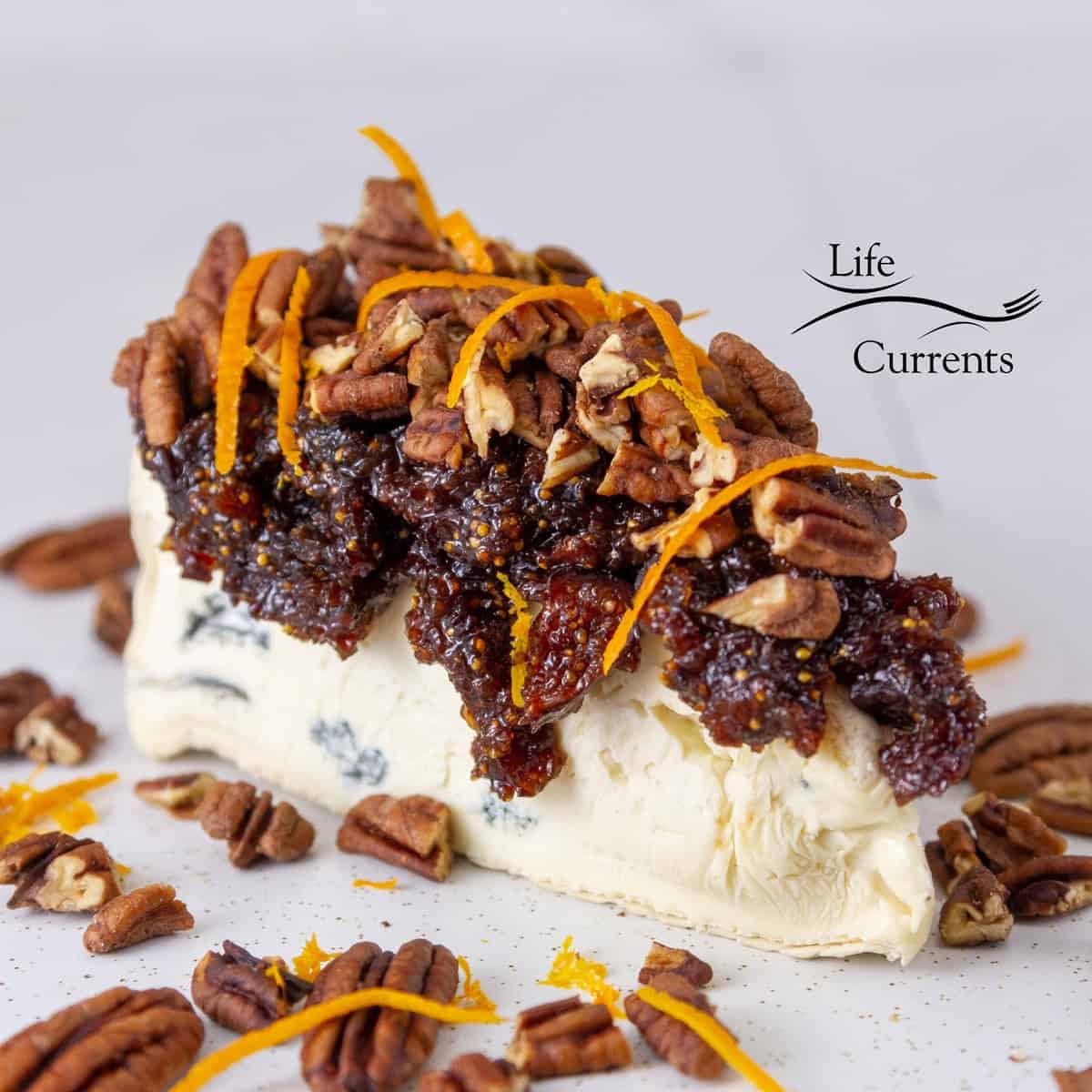 Blue Cheese With Fig Preserves And Candied Pecans Blue Cheese With Fig Preserves And Candied Pecans