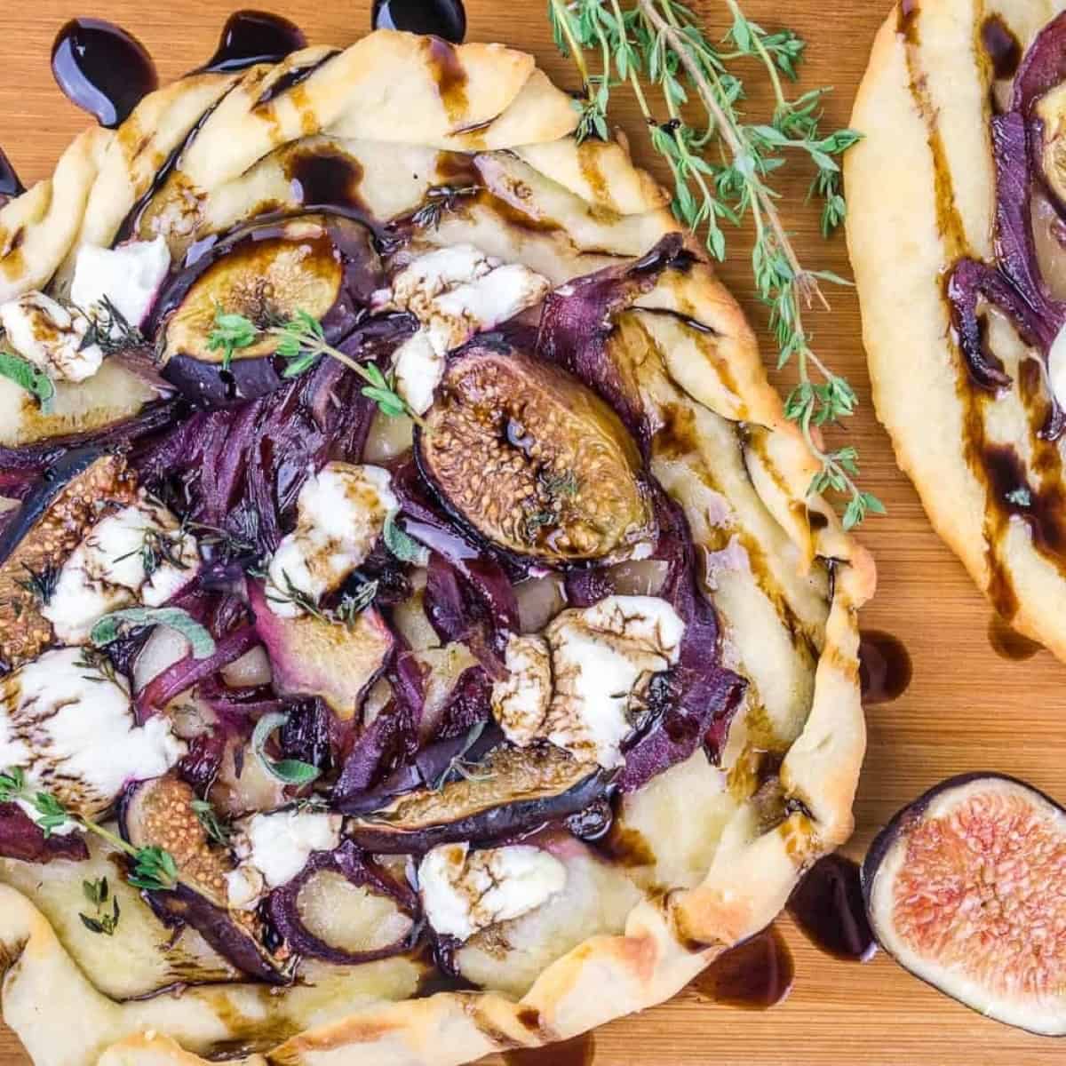Caramelized Onion Fig Goat Cheese Flatbreads Caramelized Onion Fig Goat Cheese Flatbreads