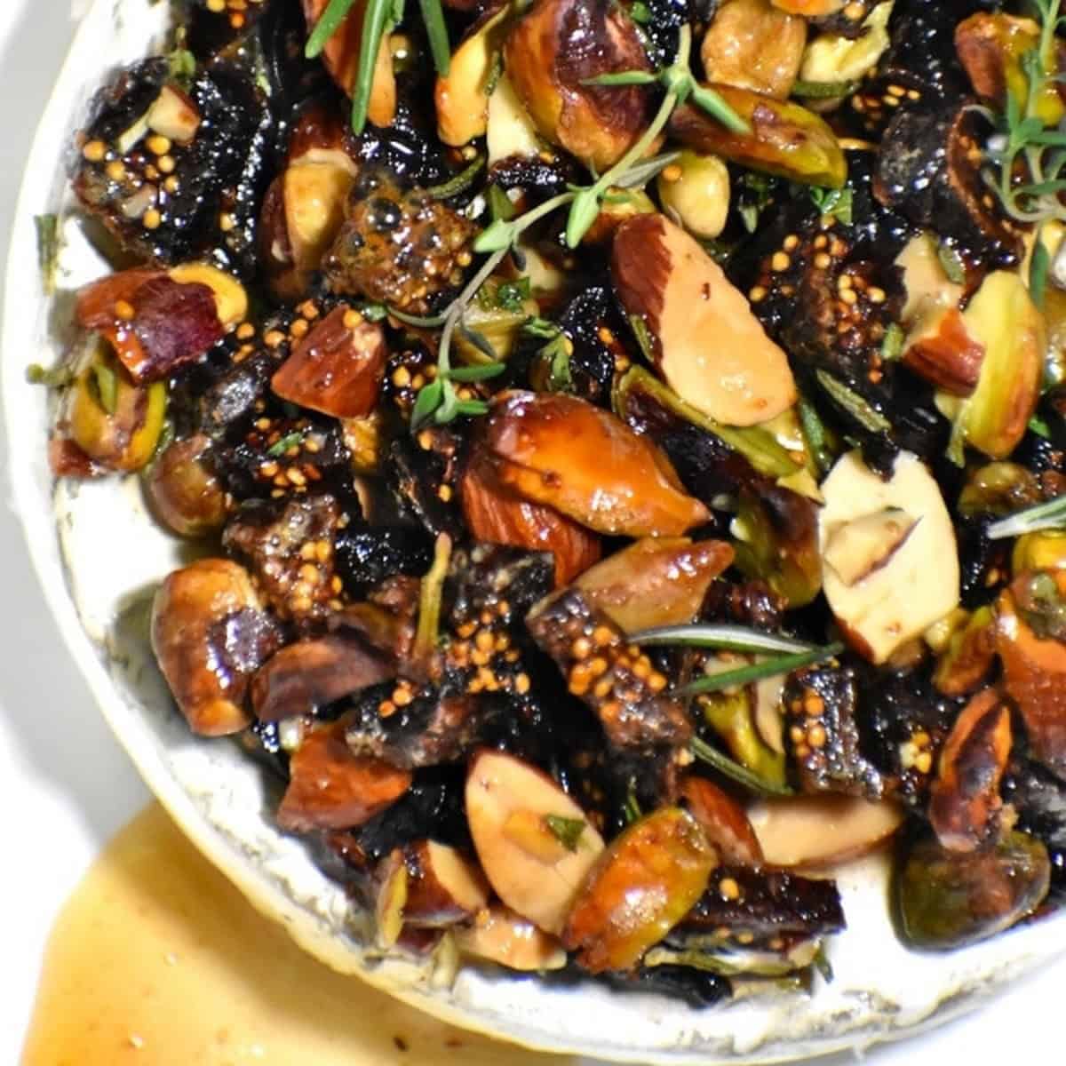 Easy Baked Brie With Nuts And Honey