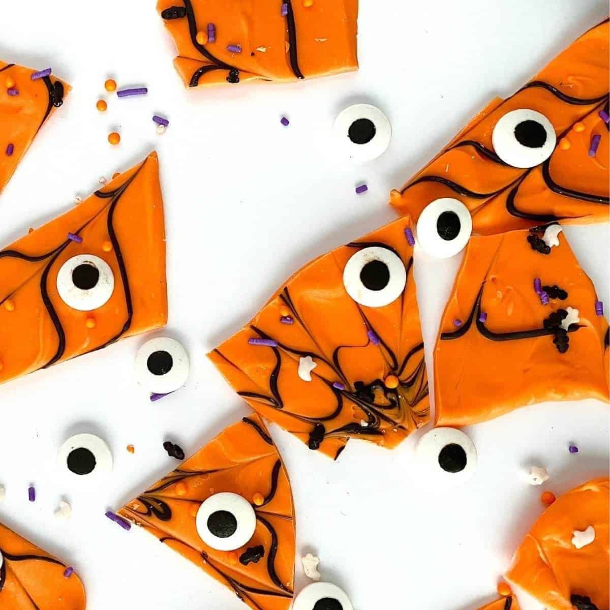 Easy Chocolate Halloween Bark Easy Chocolate Halloween Bark