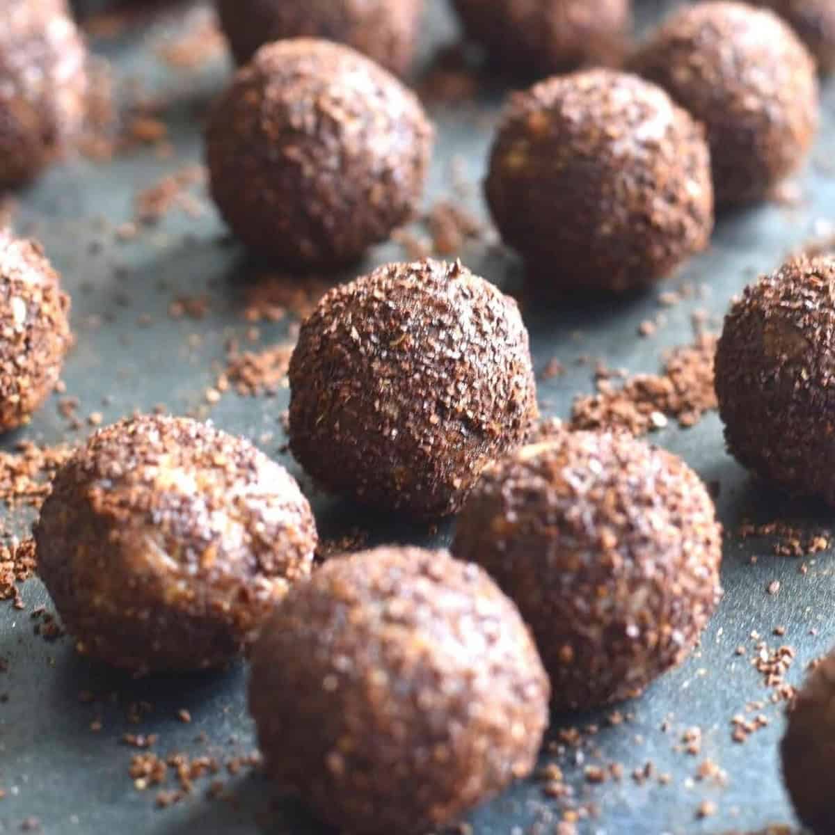 No Bake Coffee Energy Bites